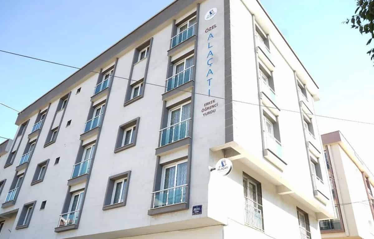 Özel Alaçatı Erkek Öğrenci Yurdu görsel 1