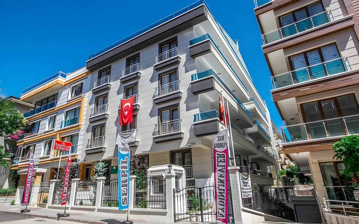 Özel Aydınlıkevler Kız Öğrenci Yurdu Arama Sokak Şubesi görsel 2