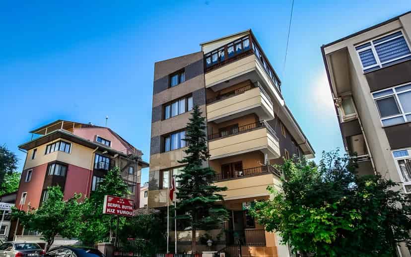 Özel Aydınlıkevler Kız Öğrenci Yurdu Bahçeli-Emek Serpil Şubesi - Çankaya Ankara