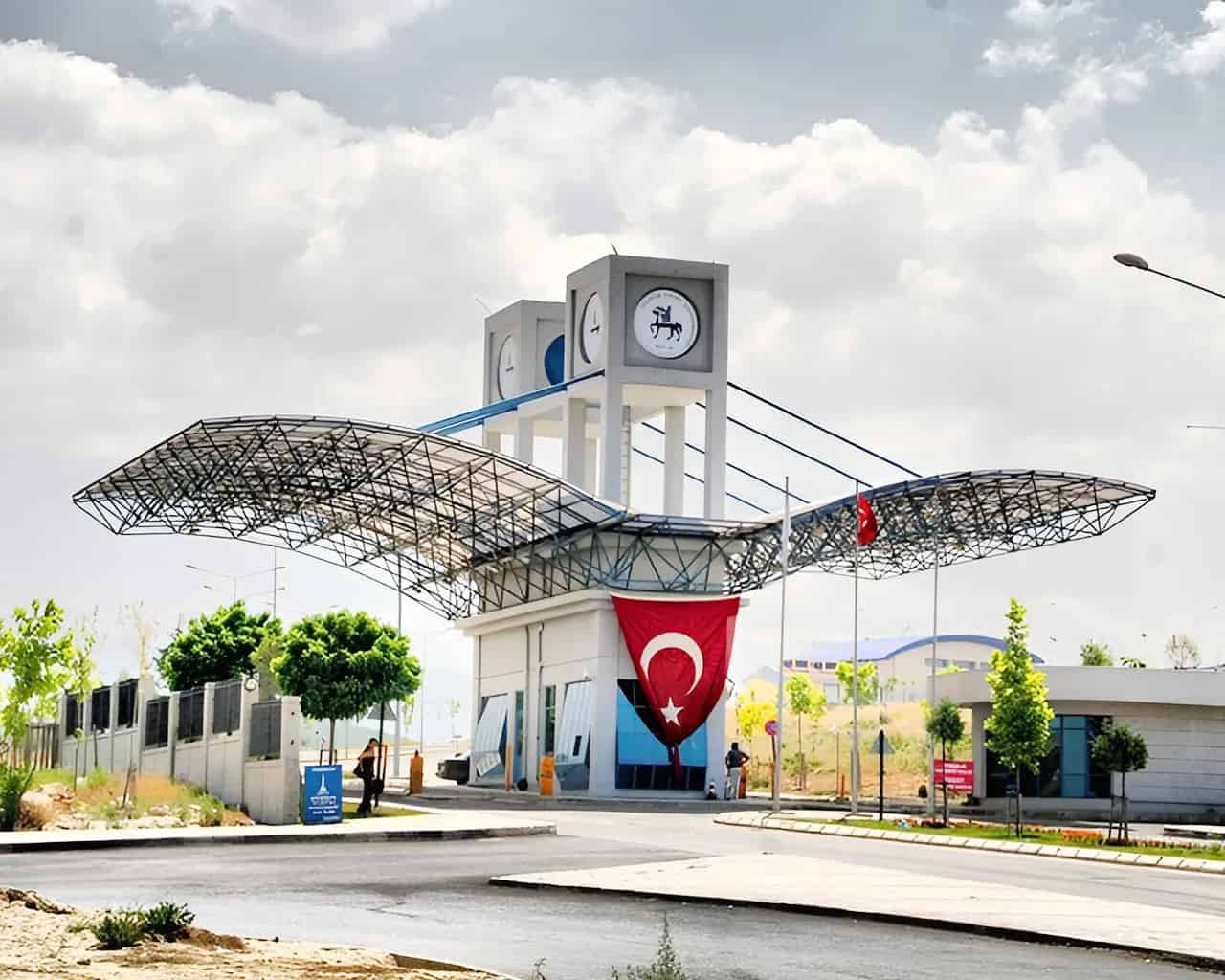 Dokuz Eylül Üniversitesi Tınaztepe Kampüsü Buca’ya Yakın KYK Yurtları