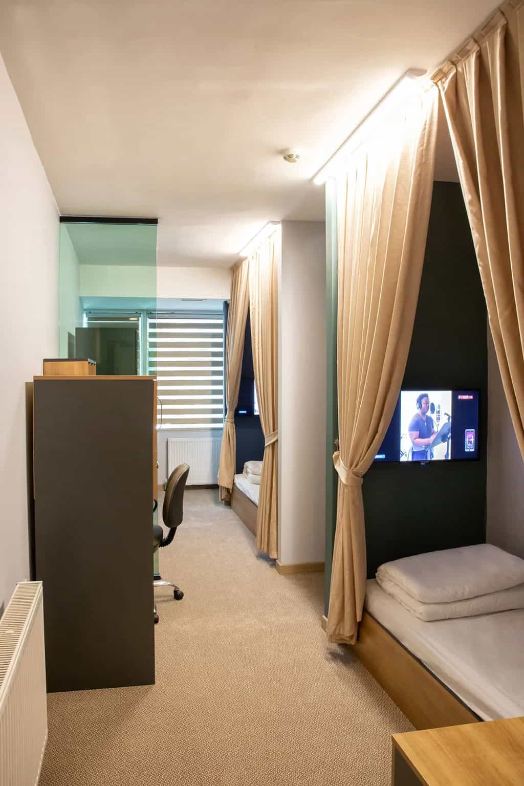 Kul Yurt Erkek Öğrenci Yurdu  2 Kişilik VIP Oda