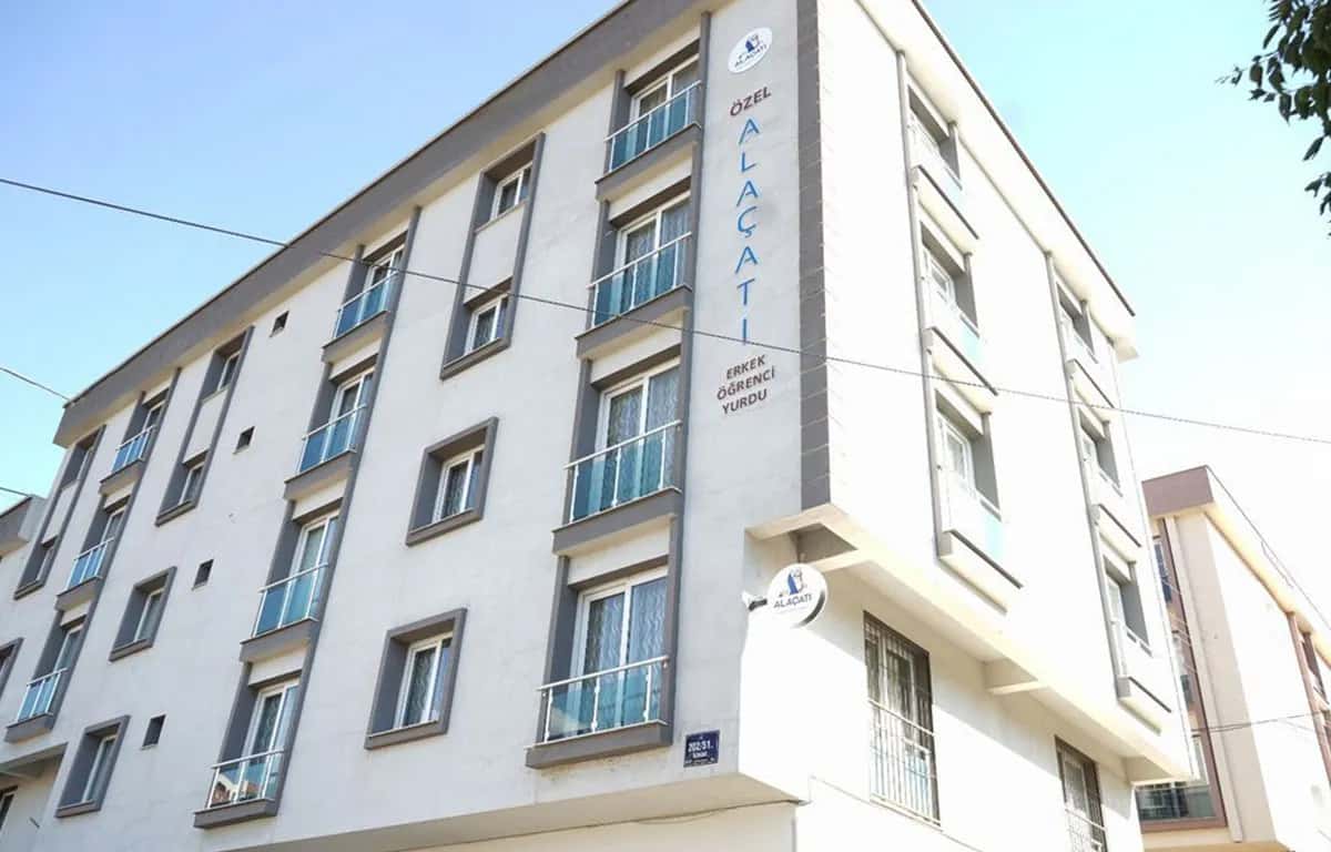 Özel Alaçatı Erkek Öğrenci Yurdu görsel 1