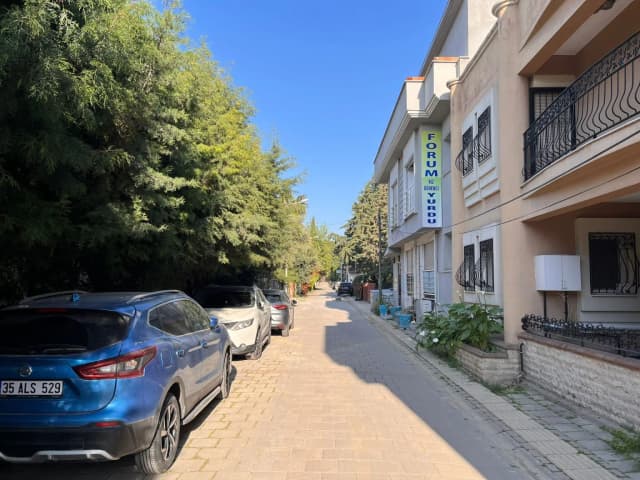 Forum Bornova Kız Yurdu logosu