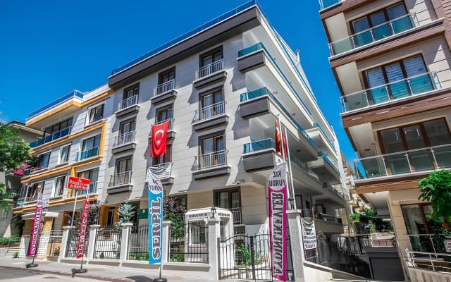 Özel Aydınlıkevler Kız Öğrenci Yurdu Arama Sokak Şubesi logosu